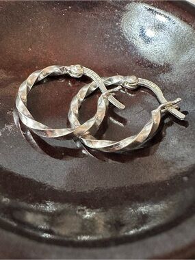 Sterling Silver Polished Twisted Hoop Earrings